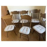 6 nice oak wicker bottom chairs with cushions