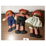 Raggedy Ann and Andy dolls