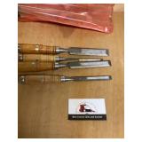 Wood chisels