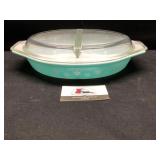 Pyrex snowflake 1 1/2 qt divided dish