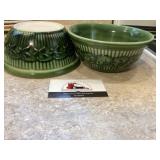 Stoneware bowl set