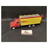 Kent feeds feed truck