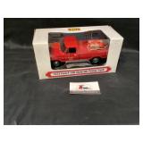 Vintage Kent Feeds 1973 Ford F-100Styleside