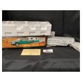 Kent Feeds DieCast Ford Super Duty F 250 with