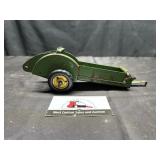 Metal John Deere manure spreader