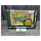 Model "G" tractor John Deere
