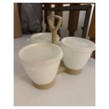 Tupperware dressing server