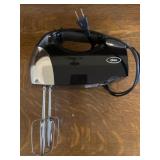 Hand mixer