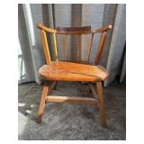 Antique childï¿½s barrel back chair