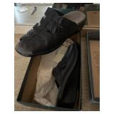 Womenï¿½s 8.5 SAS shoes
