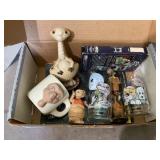 ET glasses, dolls and mug