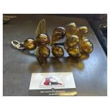 Light amber glass grape cluster