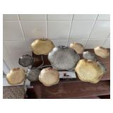 Metal lily pad decor