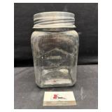 Aridor countertop canister