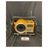 Lunchbox stereo / works