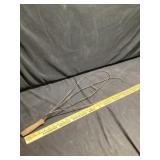 Rug beater