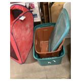 Two totes with lids