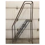 Roller dock ladder
