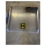 Aluminum dock plate