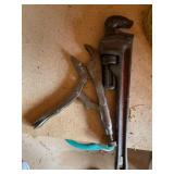 Rigid wrench and vise grips