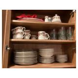 Christmas dish set/ bring boxes