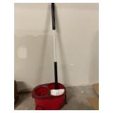 Spin mop