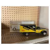Liberty Classics Yo Ho 1942 Chevrolet Box Truck