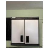 Stanley Hanging Cabinet