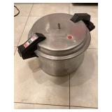 Pressure cooker