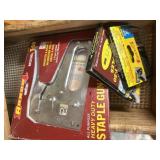 Staple gun