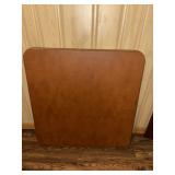 Folding table