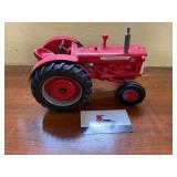 International 650  tractor