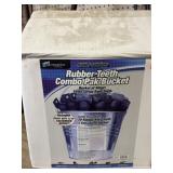 Rubber teeth bucket