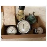 Regulator and Gauges