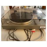 Akai Turntable