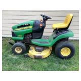 John Deere LA 110 auto mower / 42 in deck