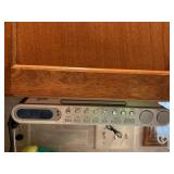 GPX under cabinet stereo