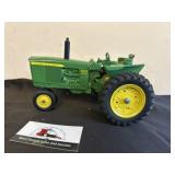 John Deere 3020 Diesel 1/16 tractor