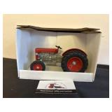 Massey Ferguson 35 tractor 1/16 scale