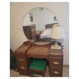 Vintage vanity with round mirror