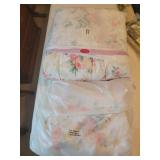 Floral comforter & bedding
