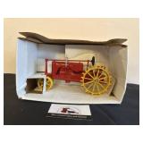 Massey Ferguson 1/16 Challenger tractor