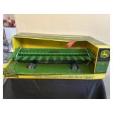 John Deere Big Farm corn head