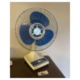 Oscillating fan