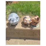 Outdoor small pig decor