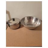 Large bowl & pot
