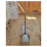 Yard gardening tool