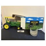 John Deere 4010 Diesel 1993 Farm Toy 1:16