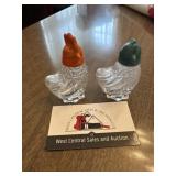 Vintage chicken salt and pepper shakers