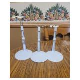 Doll stands